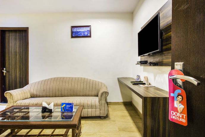 Imagen de la habitación del Hotel FabTrivana. Foto 6