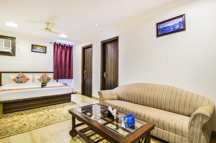 Imagen de la habitación del Hotel FabTrivana. Foto 7