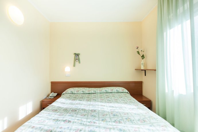 Imagen de la habitación del Hotel Fabbrini. Foto 8