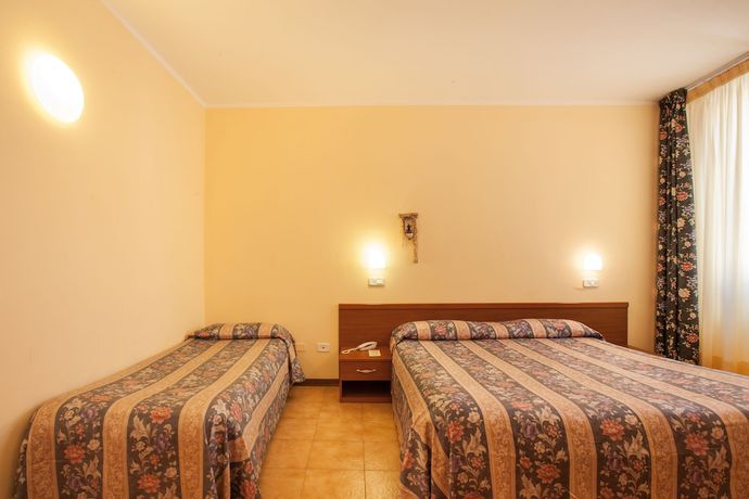 Imagen de la habitación del Hotel Fabbrini. Foto 12