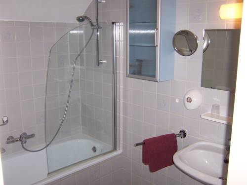 Imagen de la habitación del Hotel Faber. Foto 14