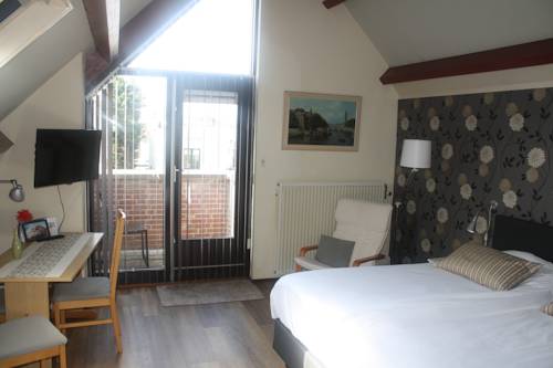 Imagen de la habitación del Hotel Faber. Foto 15