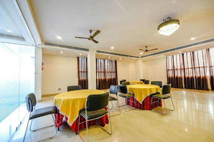 Imagen general del Hotel Fabexpress Alaknanda Paradise. Foto 10