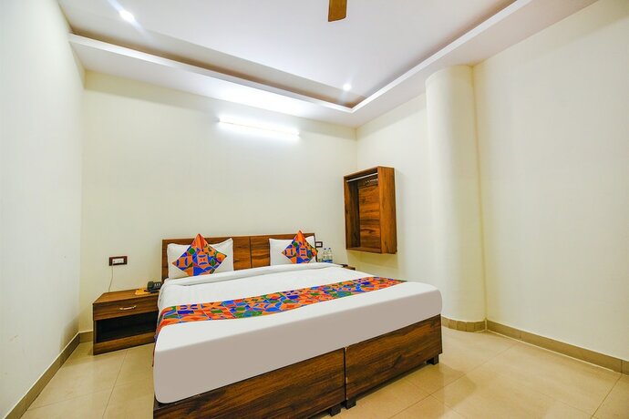 Imagen de la habitación del Hotel Fabexpress Alaknanda Paradise. Foto 19
