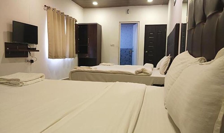 Imagen de la habitación del Hotel Fabexpress Balaji Inn. Foto 6
