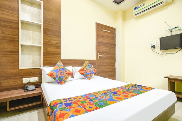 Imagen de la habitación del Hotel Fabexpress Blue Star. Foto 4