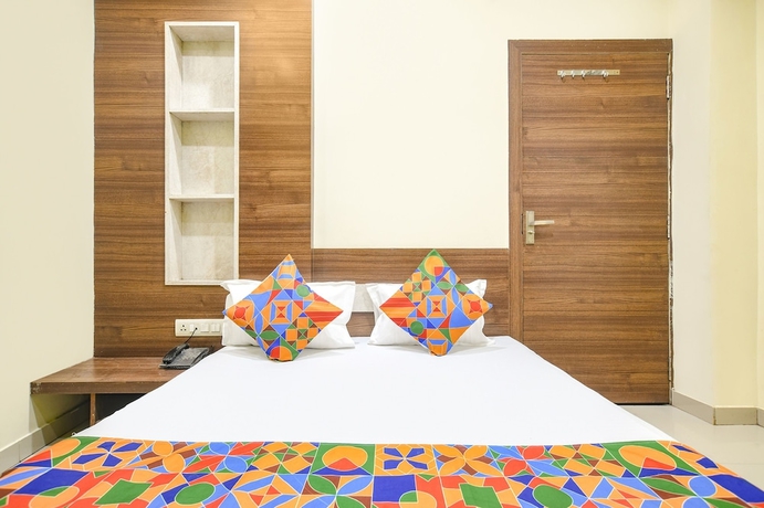Imagen de la habitación del Hotel Fabexpress Blue Star. Foto 5
