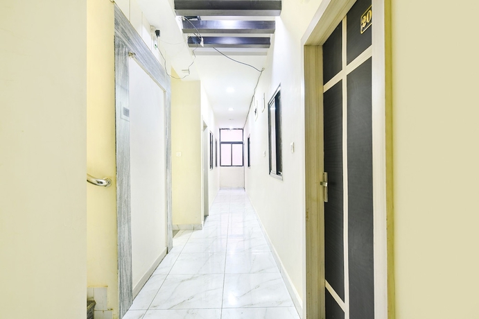 Imagen de los interiores del Hotel Fabexpress Blue Star. Foto 13