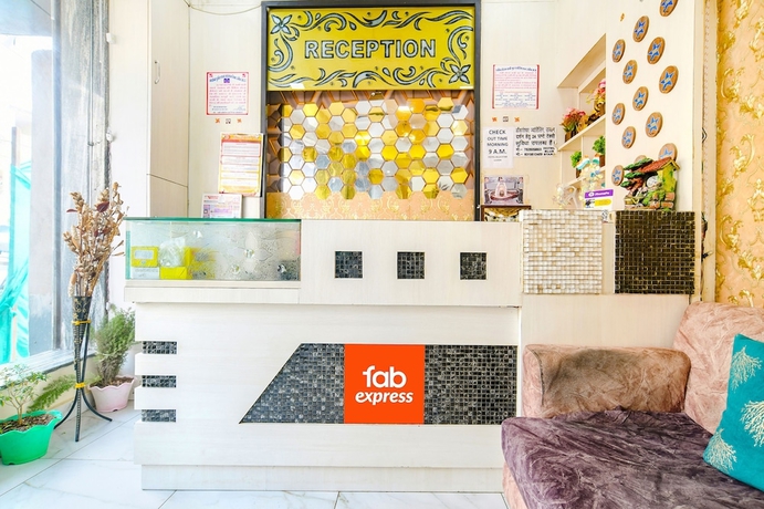 Imagen de los interiores del Hotel Fabexpress Blue Star. Foto 19