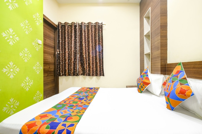 Imagen de la habitación del Hotel Fabexpress Blue Star. Foto 8