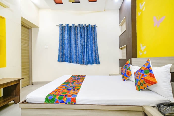 Imagen de la habitación del Hotel Fabexpress Blue Star. Foto 10