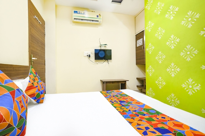Imagen de la habitación del Hotel Fabexpress Blue Star. Foto 11