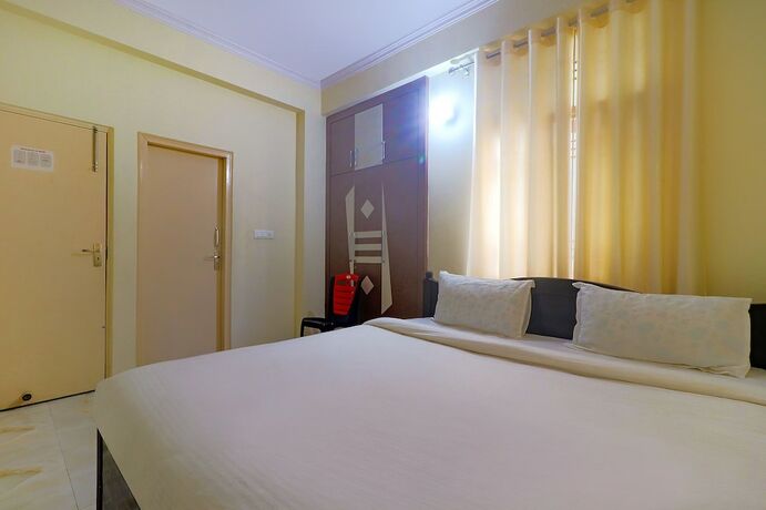 Imagen de la habitación del Hotel Fabexpress Buddha Residency. Foto 18