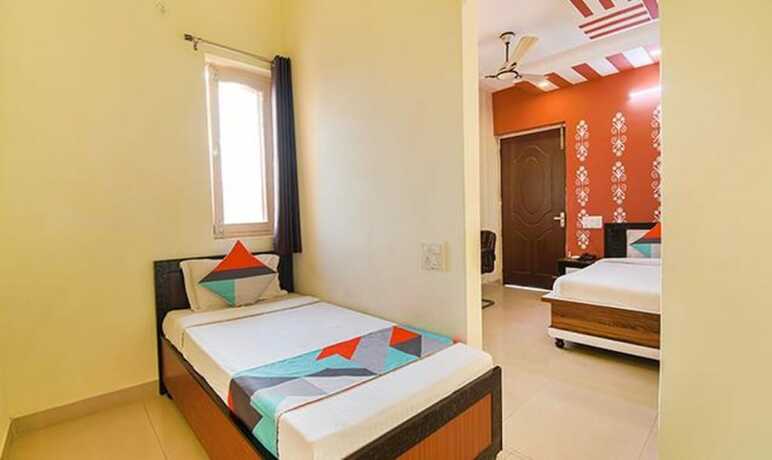 Imagen general del Hotel Fabexpress Bzoy Inn. Foto 2