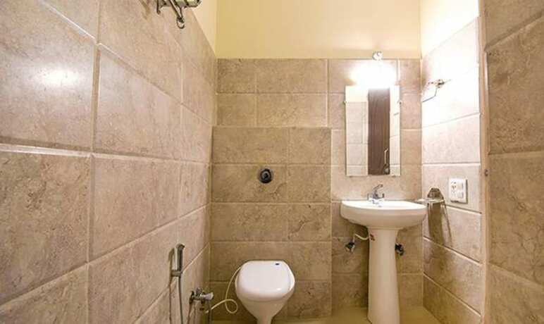 Imagen general del Hotel Fabexpress Bzoy Inn. Foto 8