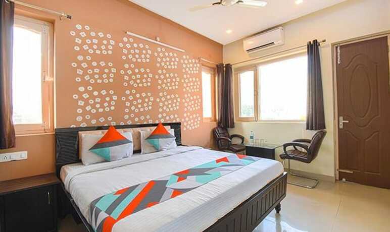 Imagen de la habitación del Hotel Fabexpress Bzoy Inn. Foto 19