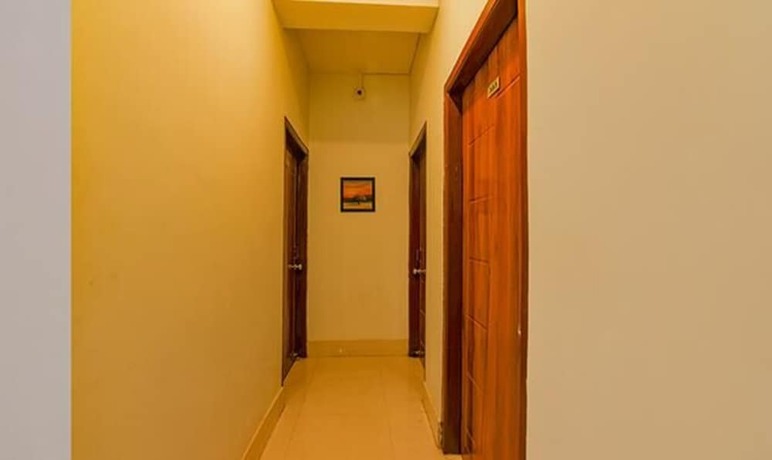 Imagen general del Hotel Fabexpress Crystal Stay. Foto 2