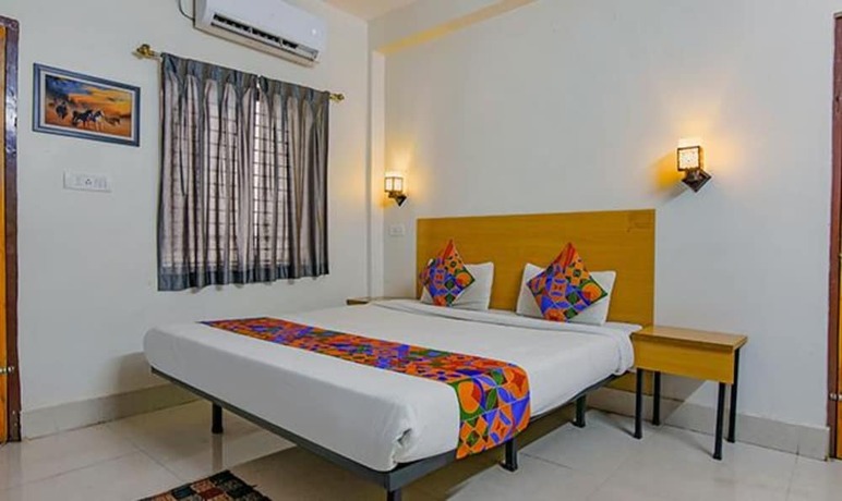 Imagen de la habitación del Hotel Fabexpress Crystal Stay. Foto 19