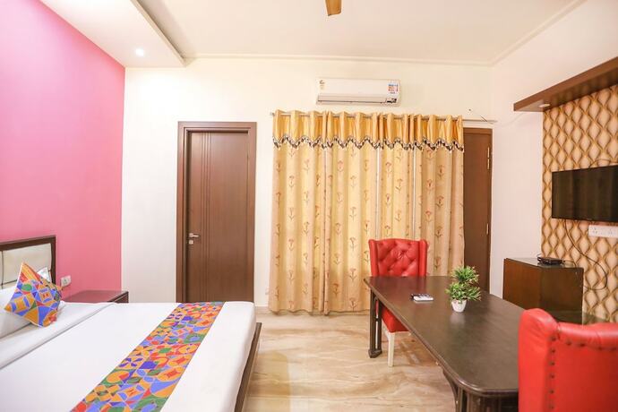 Imagen general del Hotel Fabexpress Divine Inn. Foto 14
