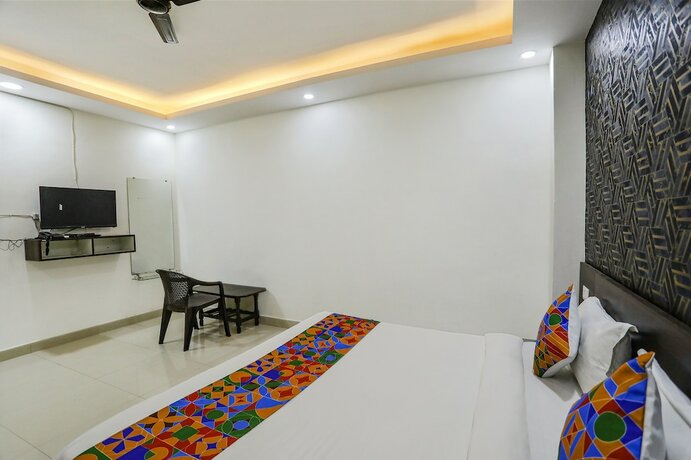 Imagen general del Hotel Fabexpress Elysian Palace. Foto 10