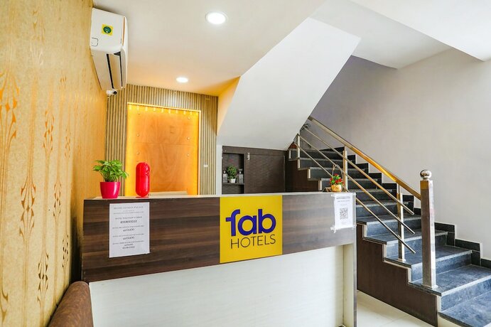 Imagen general del Hotel Fabexpress Elysian Palace. Foto 12