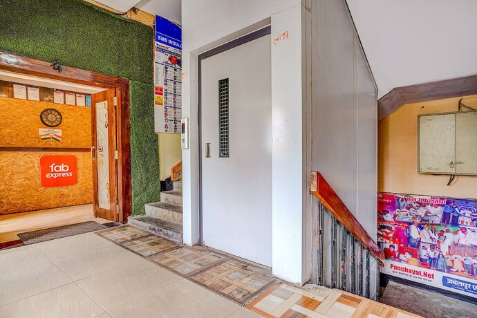Imagen general del Hotel Fabexpress Gauri Shree. Foto 10