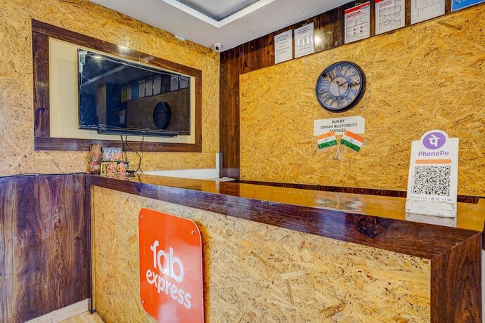 Imagen general del Hotel Fabexpress Gauri Shree. Foto 12