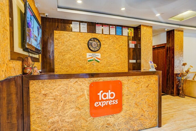 Imagen general del Hotel Fabexpress Gauri Shree. Foto 17