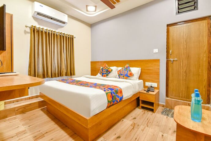 Imagen de la habitación del Hotel Fabexpress Gokul Villa. Foto 19