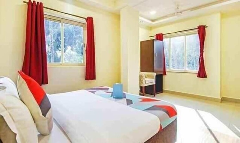 Imagen general del Hotel Fabexpress Golden Nest Deluxe. Foto 1