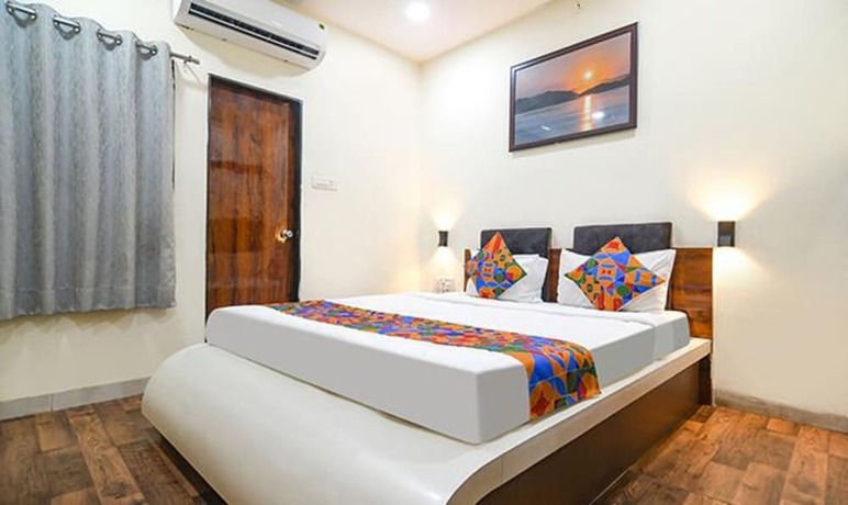 Imagen de la habitación del Hotel Fabexpress Golden Sky. Foto 19