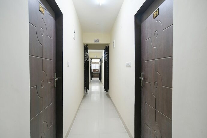 Imagen general del Hotel Fabexpress Golden Villa. Foto 7