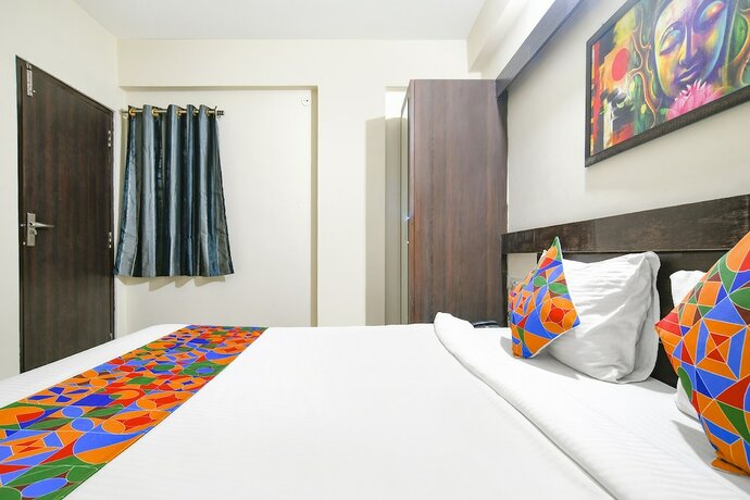 Imagen general del Hotel Fabexpress Golden Villa. Foto 9