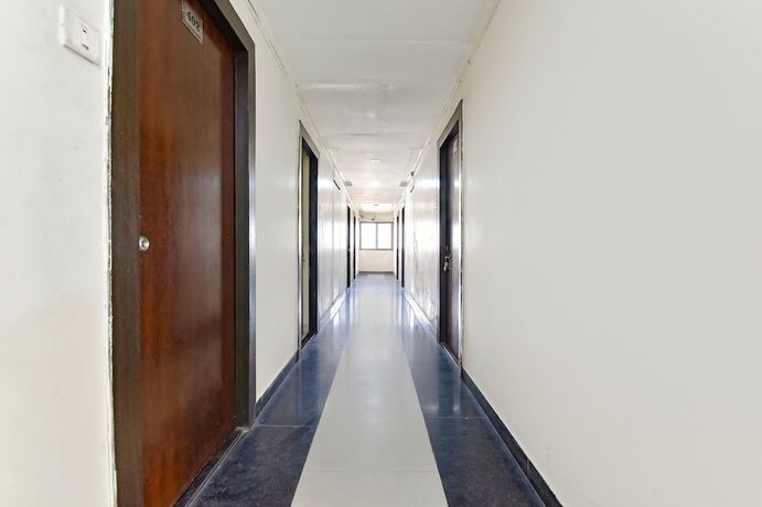 Imagen general del Hotel Fabexpress Golden Wings. Foto 3