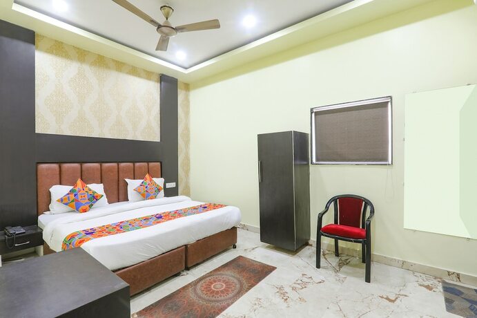 Imagen de la habitación del Hotel Fabexpress Gs Residency. Foto 19