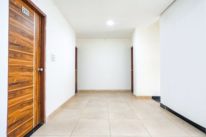 Imagen general del Hotel Fabexpress Gulmohar Grande. Foto 6