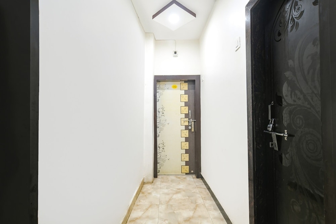 Imagen de los interiores del Hotel Fabexpress High Star. Foto 12