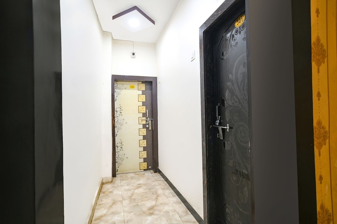 Imagen de los interiores del Hotel Fabexpress High Star. Foto 14