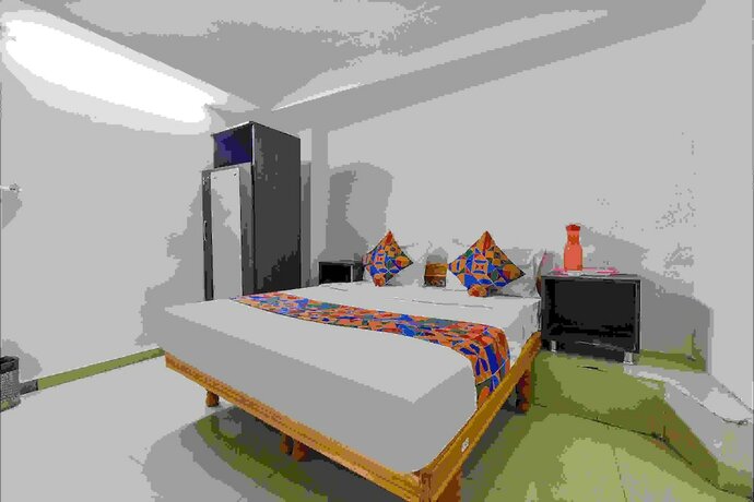 Imagen de la habitación del Hotel Fabexpress Himalaya Inn. Foto 19