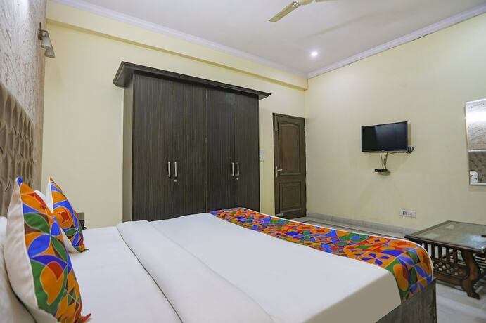Imagen de la habitación del Hotel Fabexpress Hm Palace. Foto 6