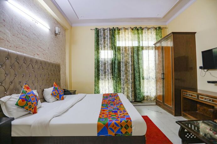 Imagen de la habitación del Hotel Fabexpress Hm Palace. Foto 7