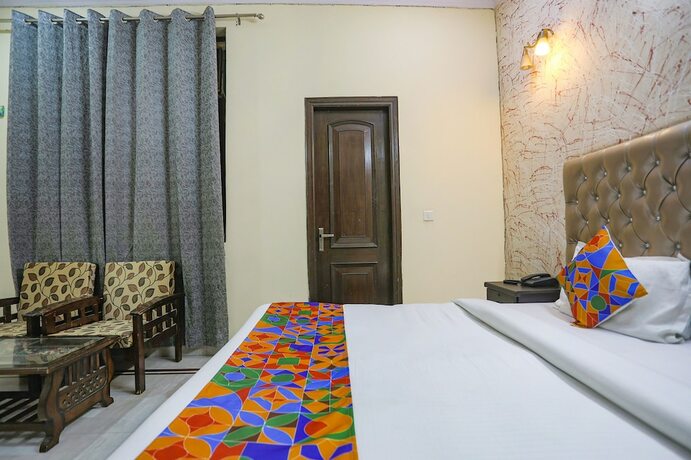 Imagen de la habitación del Hotel Fabexpress Hm Palace. Foto 14