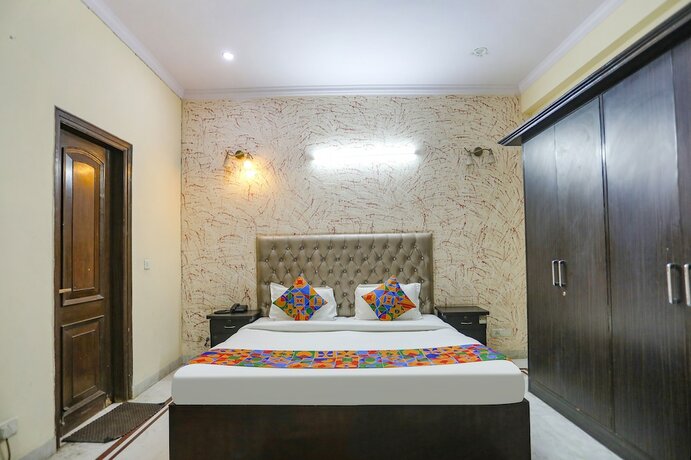 Imagen de la habitación del Hotel Fabexpress Hm Palace. Foto 18