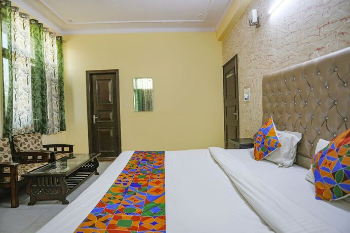 Imagen de la habitación del Hotel Fabexpress Hm Palace. Foto 19