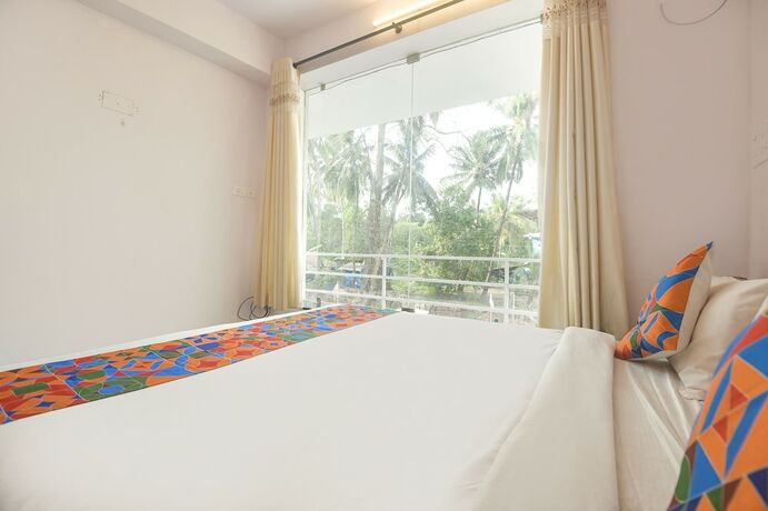 Imagen general del Hotel Fabexpress Holiday Suites. Foto 4