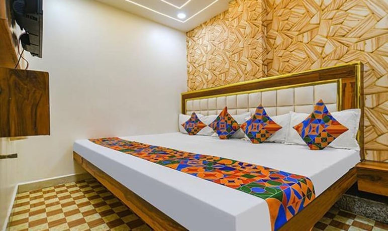Imagen de la habitación del Hotel Fabexpress Jugnu Palace. Foto 2