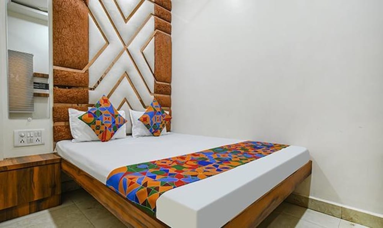 Imagen de la habitación del Hotel Fabexpress Jugnu Palace. Foto 4