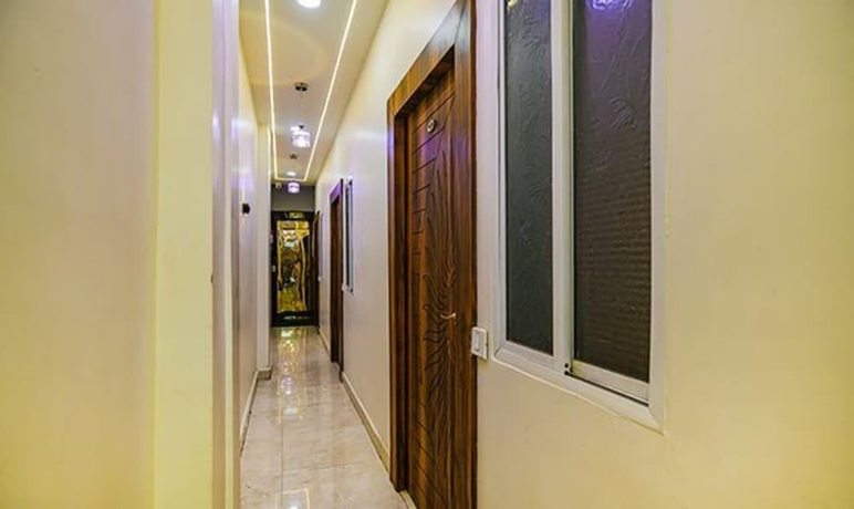 Imagen de los interiores del Hotel Fabexpress Jugnu Palace. Foto 17