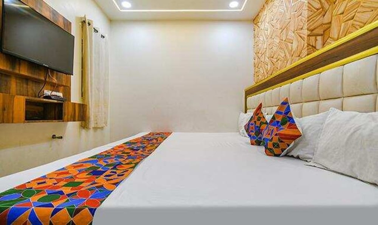 Imagen de la habitación del Hotel Fabexpress Jugnu Palace. Foto 7