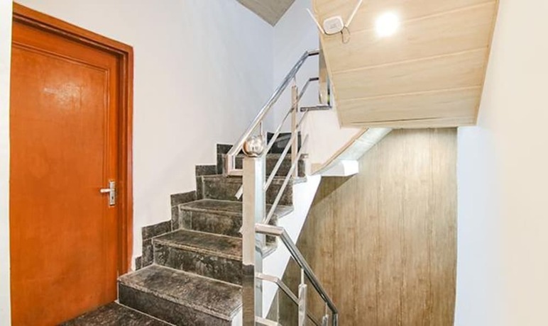 Imagen general del Hotel Fabexpress Kalsia Home Stay. Foto 3